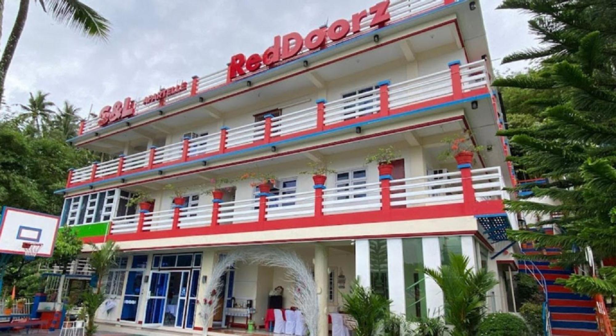 Reddoorz At S & L Apartelle Daraga Albay Hotell Legazpi City Exteriör bild