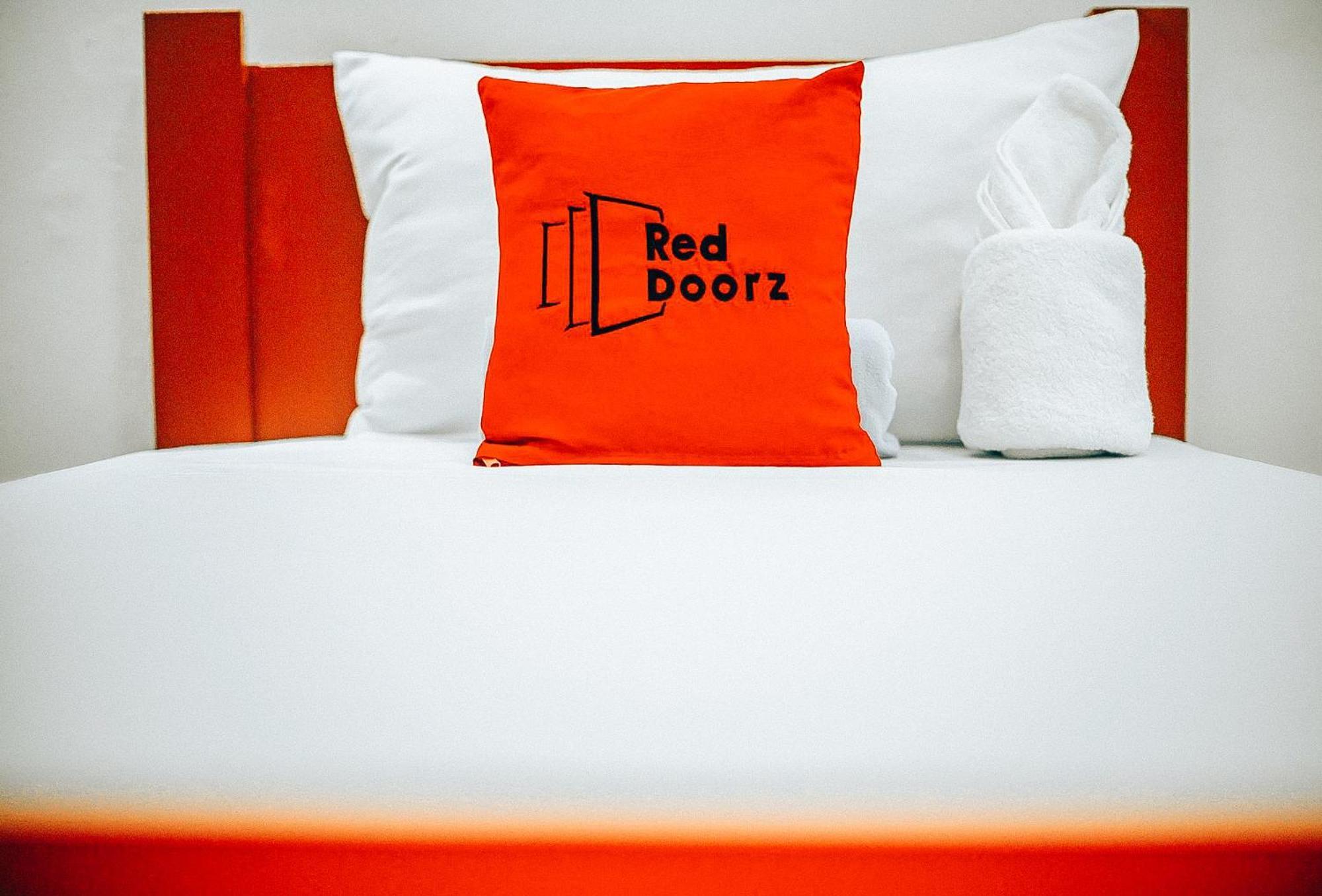 Reddoorz At S & L Apartelle Daraga Albay Legazpi City Exteriör bild